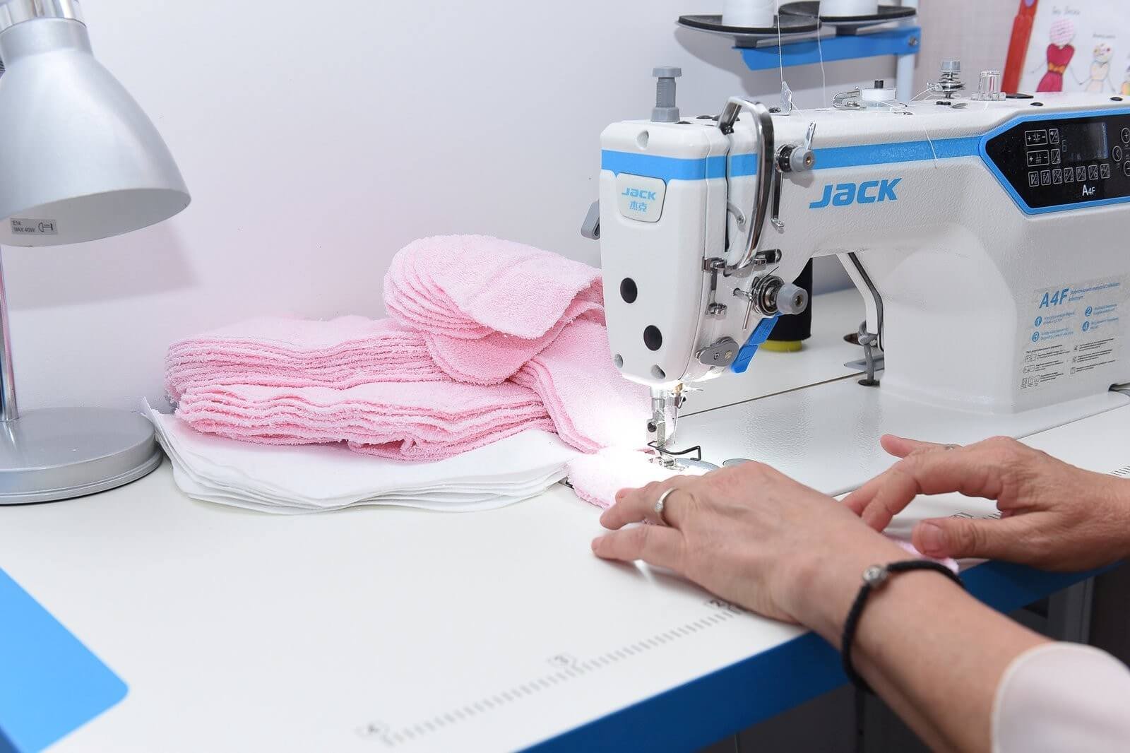 Platnene pelene Lakisan